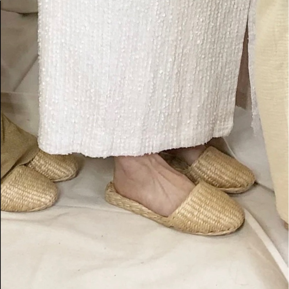 Lovely straw women slippers size 9